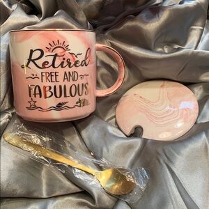 🌹 New Retired Free and Fabulous Pink Marble Mug with Lid & Gold Spoon